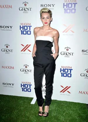 Hollywood News Roundup: Red Carpets, Casting Talks & Industry Moves