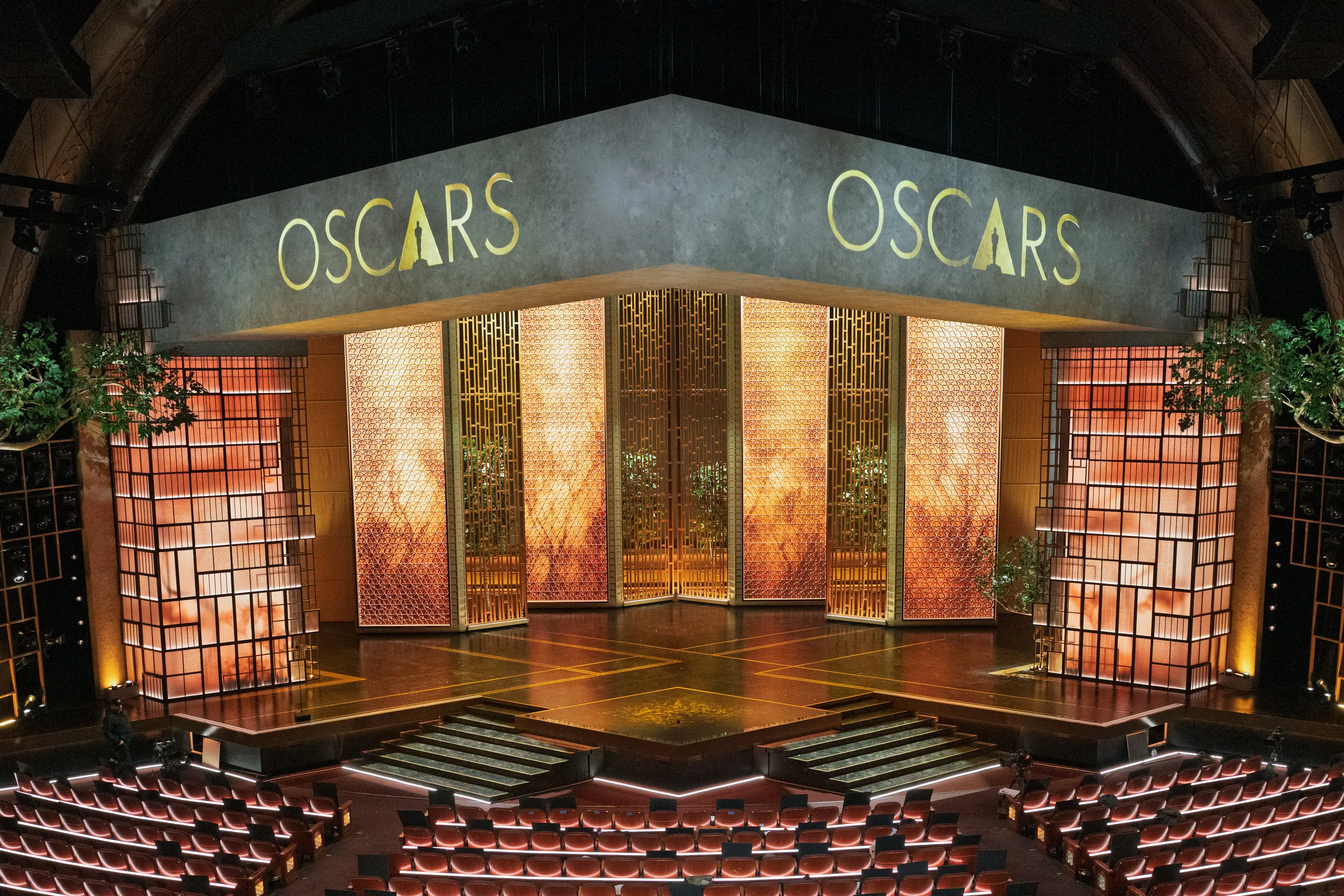 The 2026 Oscars Are Happening Right Now: Hollywood Celebrates Cinema at the 98th Academy Awards