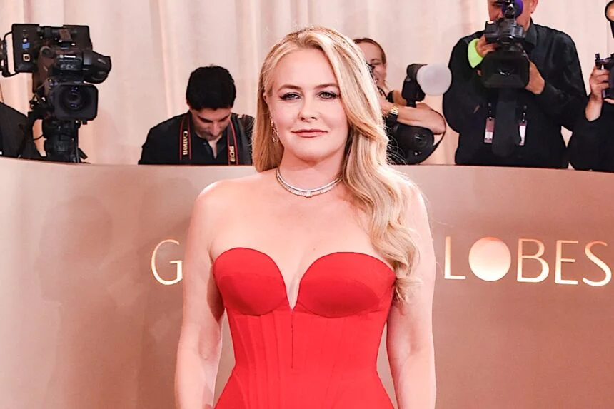 Alicia Silverstone Returns as Cher for Clueless Sequel Series on Paramount+